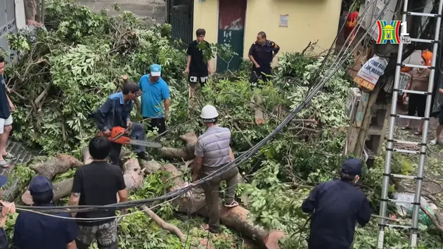 Quận Ba Đình khẩn trương khắc phục hậu quả bão số 3