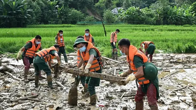 ‘Phép màu’ trong vụ sạt lở Làng Nủ: 54 người an toàn