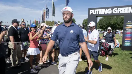 Jon Rahm dẫn đầu bảng xếp hạng LIV Golf Chicago