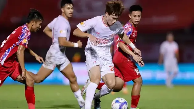 Thể Công Viettel và TPHCM chia điểm sau vòng 1 V-League