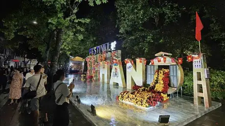 Khai mạc Festival Thu Hà Nội 2024