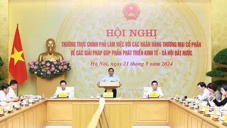 Thường trực Chính phủ làm việc với các ngân hàng TMCP