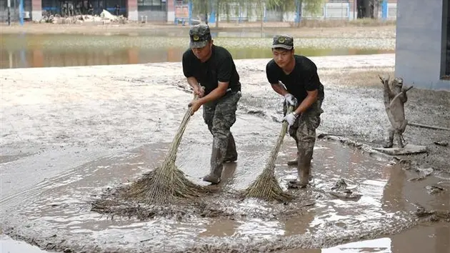 Trung Quốc cảnh báo lũ trên nhiều sông ở phía Nam