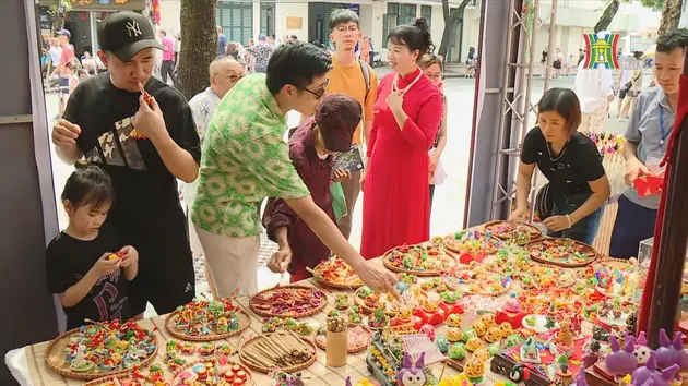 Festival Thu Hà Nội thu hút hơn 50.000 lượt khách