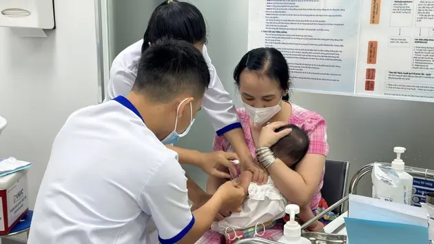 Triển khai chiến dịch tiêm vaccine sởi cho trẻ 1-5 tuổi