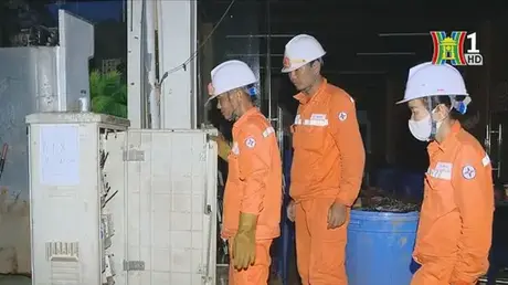 Khôi phục thông tin liên lạc sau siêu bão số 3