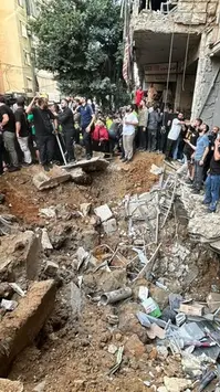 Israel tiếp tục không kích Beirut, tiêu diệt chỉ huy nhóm Hezbollah