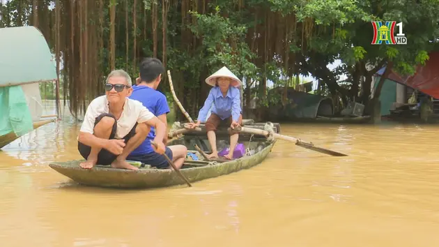 Lũ sông Bùi rút chậm, nhiều hộ dân chưa thể về nhà