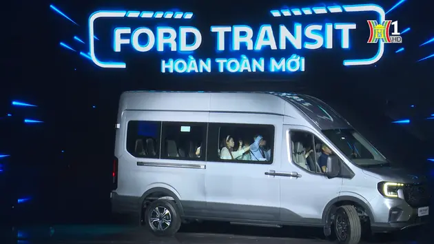 Trải nghiệm Ford Transit thế hệ mới