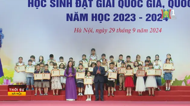 Tuyên dương học sinh đạt giải quốc gia và quốc tế 