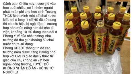 Thanh Oai: 2 học sinh ngộ độc nghi do nước miễn phí