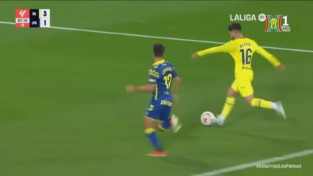 Villarreal hạ Las Palmas tại vòng 8 bóng đá Tây Ban Nha