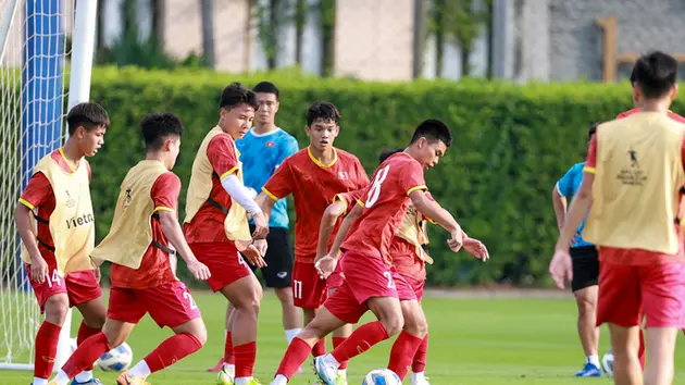 U17 Việt Nam tập luyện buổi đầu tiên tại Nhật Bản