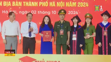 Ghi danh sổ vàng 100 thủ khoa xuất sắc năm 2024