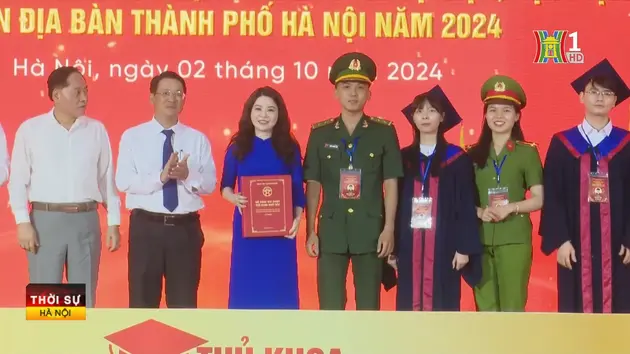 Ghi danh sổ vàng 100 thủ khoa xuất sắc năm 2024