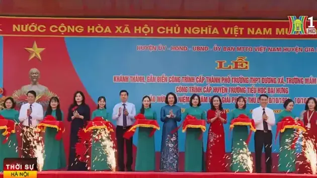 Huyện Gia Lâm khánh thành, gắn biển công trình ba trường học