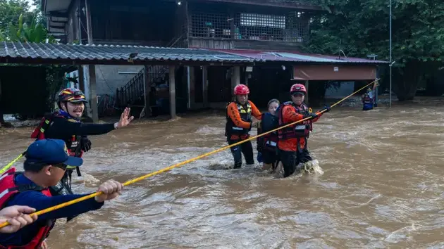 Lũ lụt nghiêm trọng ở Chiang Mai