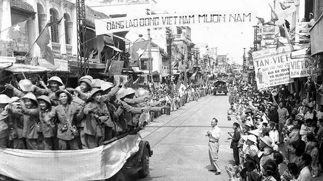 Thủ tướng Ba Lan đón trọng thể Thủ tướng Phạm Minh Chính