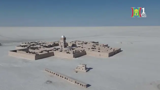 Mê cung muối Salar de Uyuni của Bolivia