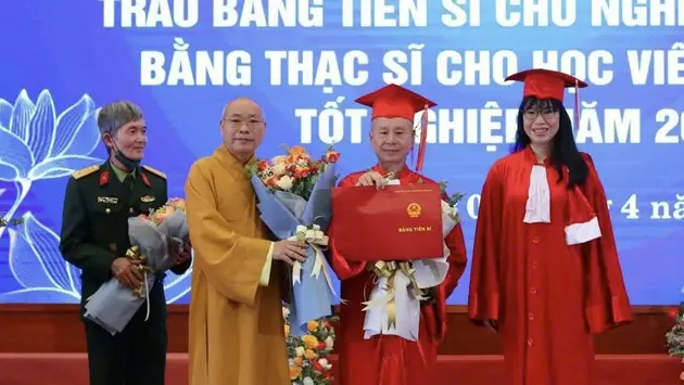 Tiến hành thu hồi bằng tiến sĩ của ông Vương Tấn Việt