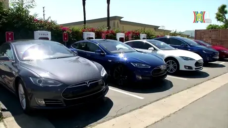 Mỹ điều tra hệ thống điều khiển xe tự lái của Tesla