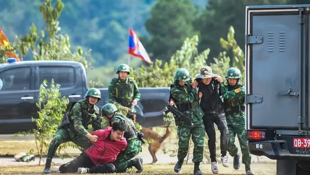 Diễn tập đánh bắt tội phạm ma túy qua biên giới