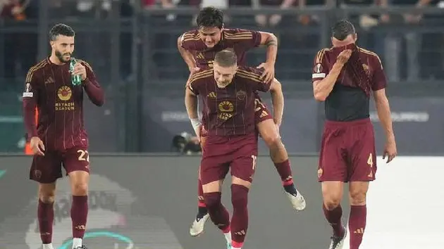 AS Roma đánh bại Dinamo Kiev tại Europa League