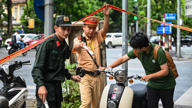 Tập trung xử lý vi phạm tại các điểm đen ùn tắc