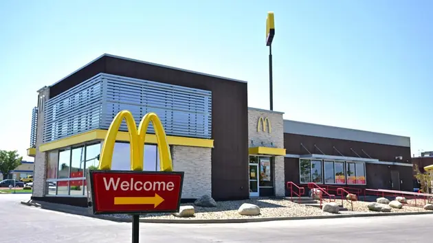 Doanh số McDonald's Mỹ có thể bị kìm hãm vì E. coli