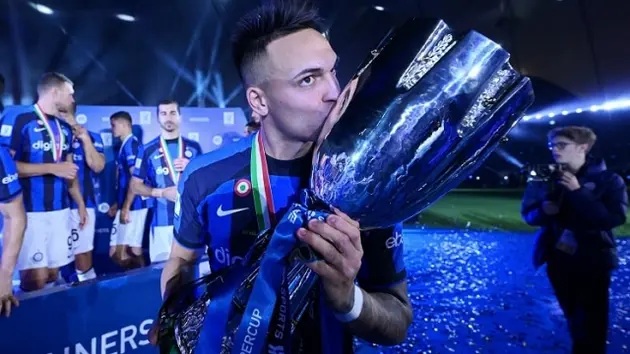 Lautaro Martinez đặt chân vào ngôi đền huyền thoại của Inter Milan