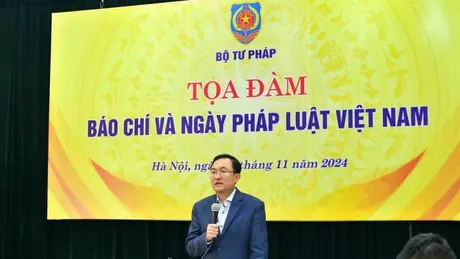 Tọa đàm báo chí với Ngày Pháp luật Việt Nam