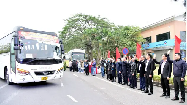 Hà Nội hỗ trợ 5.000 công nhân lao động về quê đón Tết