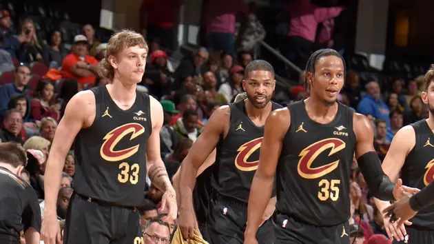 Cleveland Cavaliers tiếp tục bất bại tại NBA