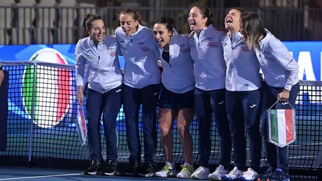 ĐT quần vợt nữ Italia vào bán kết Billie Jean King Cup