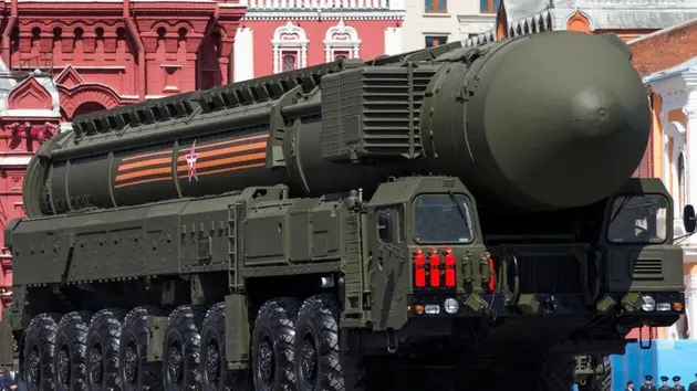 Nga xác nhận đáp trả Ukraine bằng tên lửa ICBM