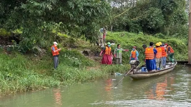 Tìm thấy thi thể nạn nhân xe rác lao xuống sông Hương