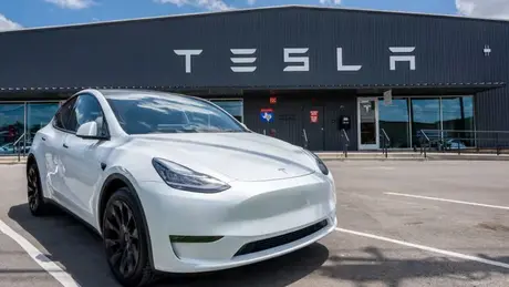 Tesla dẫn đầu thị trường ô tô điện toàn cầu