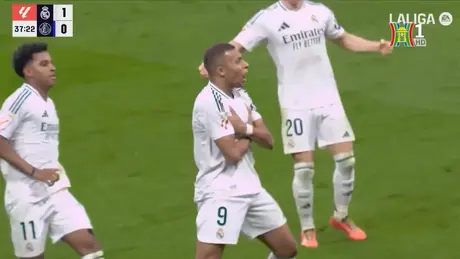 Mbappe lập công, Real Madrid chờ lấy ngôi đầu của Barca