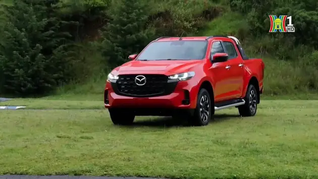 Bán tải Mazda BT-50 có thêm bản động cơ turbo diesel 2.2L