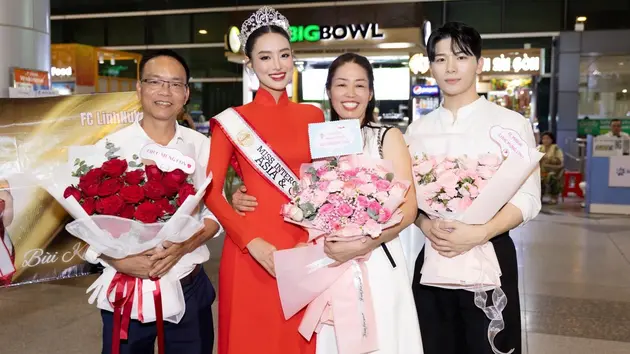 Á hậu Miss Intercontinental 2024 Bùi Khánh Linh rạng rỡ về nước