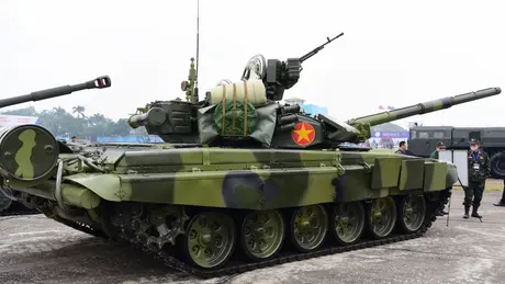 Xe tăng T-90 trình làng tại triển lãm Quốc phòng 2024