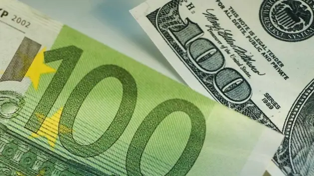 Đồng euro thấp nhất hai năm so với USD