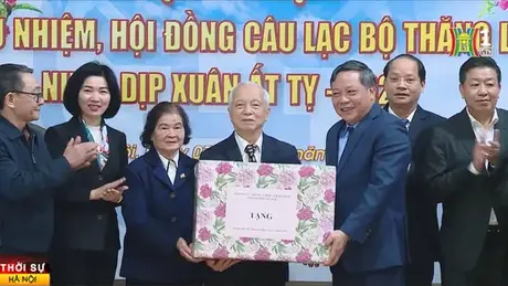 Lãnh đạo thành phố Hà Nội gặp mặt Câu lạc bộ Thăng Long