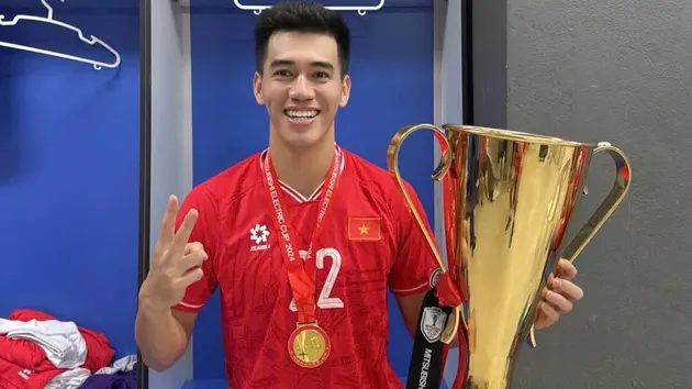 Tiến Linh bị trao nhầm huy chương về Nhì tại ASEAN Cup