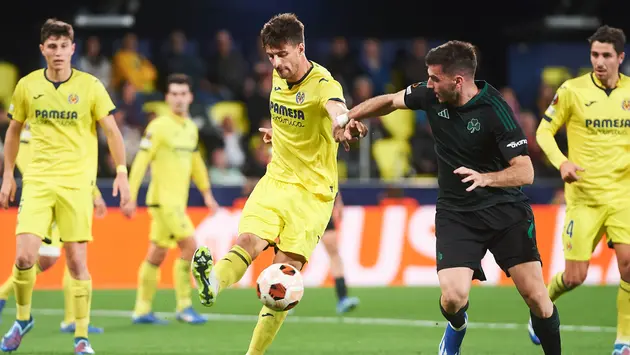 Villarreal bỏ lỡ cơ hội chạy đua top 4