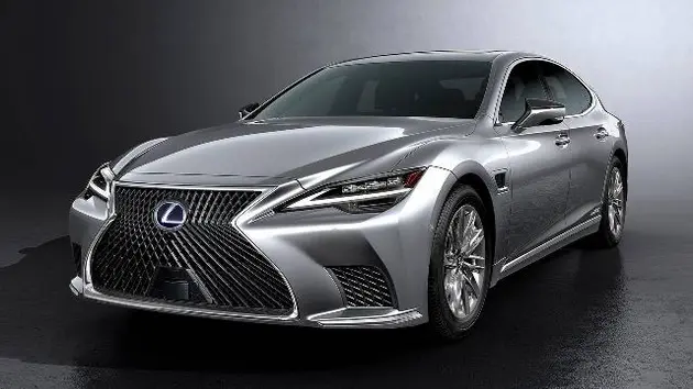 Ô tô Lexus nhập khẩu bị lỗi bộ phản xạ đèn pha