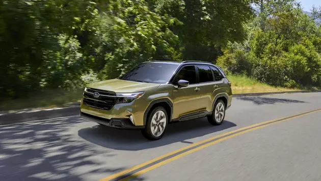 Subaru Forester ra mắt phiên bản hybrid, giá từ 1,1 tỷ đồng