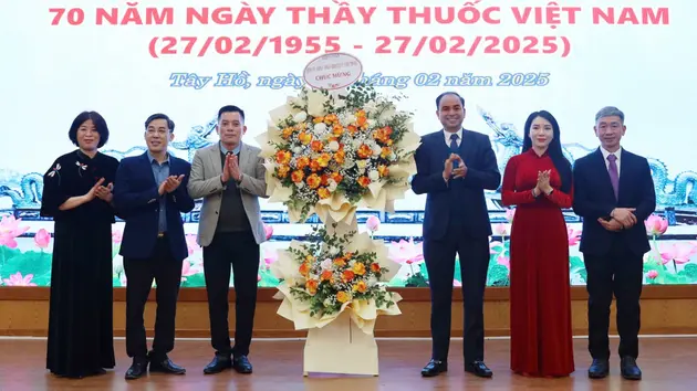 Tây Hồ tri ân 31 tập thể, cá nhân ngành y tế