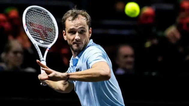 Daniil Medvedev thăng hoa tại Dubai Open