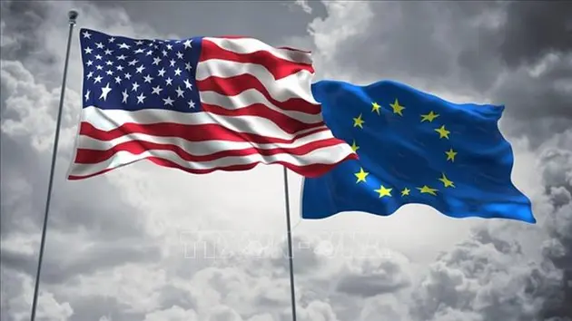 EU phản ứng trước đe dọa áp thuế của ông Trump